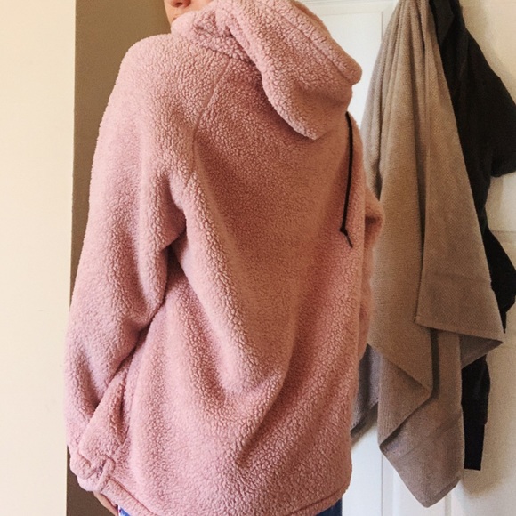 PINK fuzzy sweatshirt - Picture 3 of 3